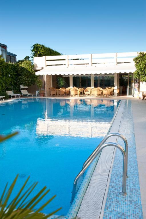 Hotel Derby Exclusive Milano Marittima Exterior photo